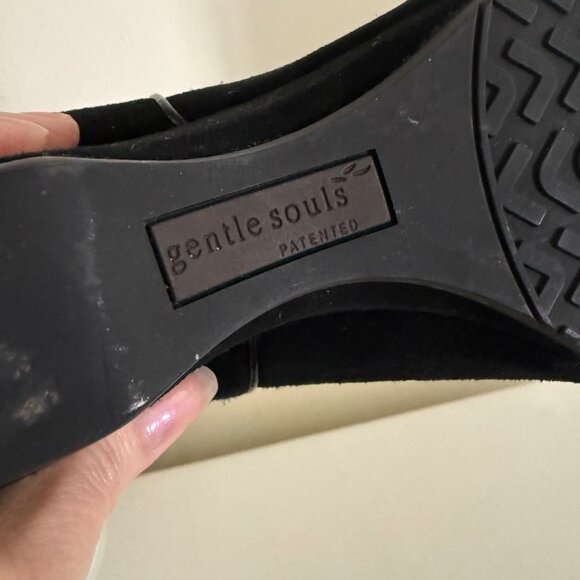 Gentle Souls Wedge Pumps Size 8.5M Black Suede Leather Upper Classic Comfort Sty - Picture 13 of 15